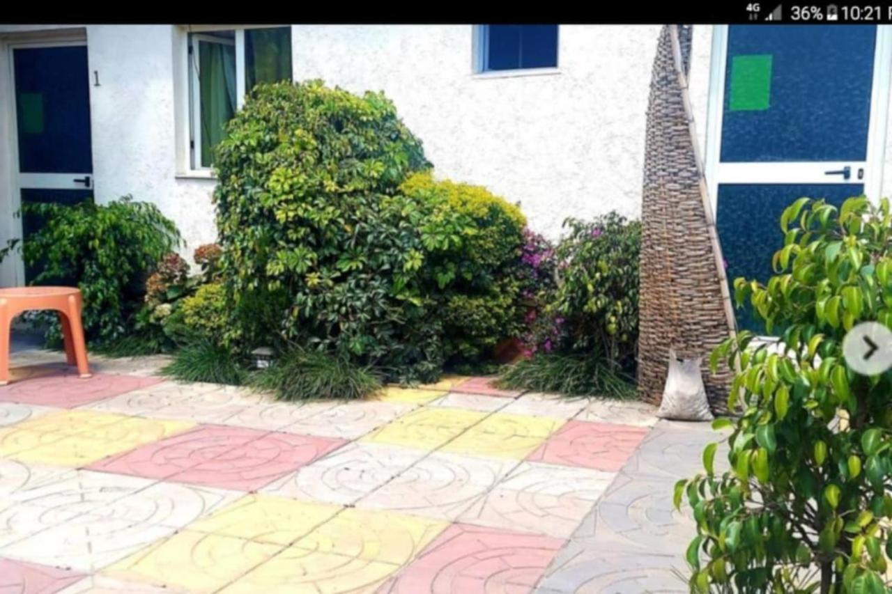 Wib Guesthouse แอดดิสอาบาบา ภายนอก รูปภาพ